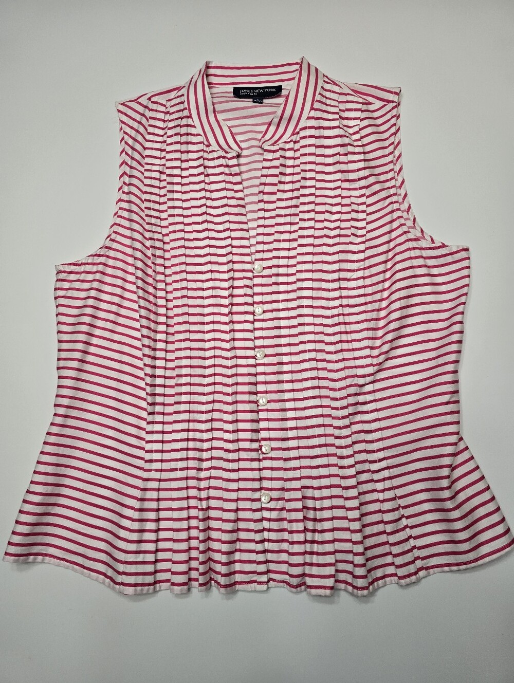 Jones New York Pink & White Striped Sleeveless Pleated Button-Front Top